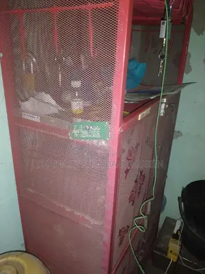 একটি কিচেন রেক বিক্রি হবে