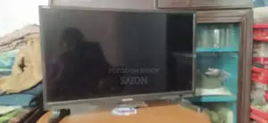 Walton 24" LED TV