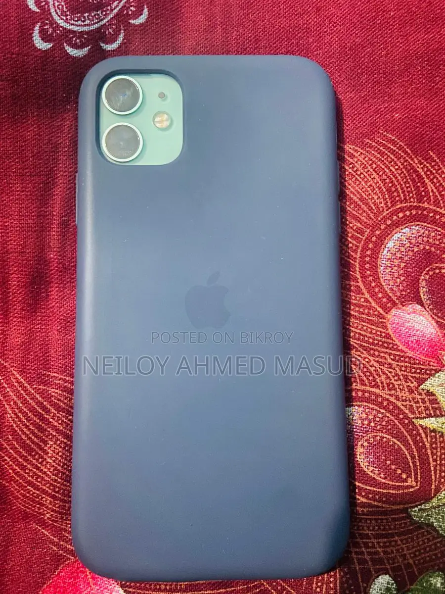 Apple iPhone 11 (Used)
