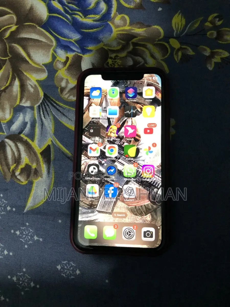 Apple iPhone 11 (Used)