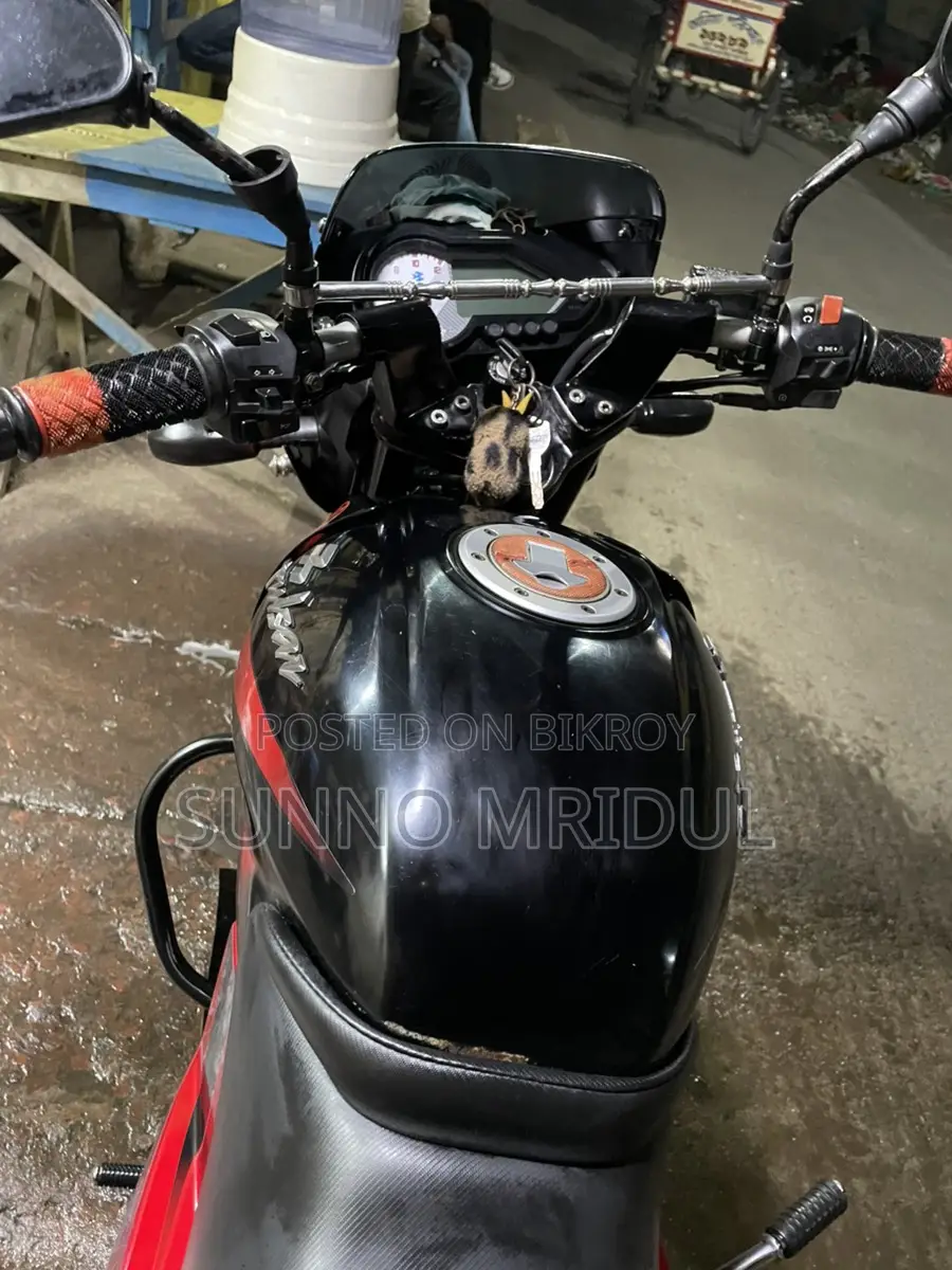 Bajaj Pulsar 150 2017