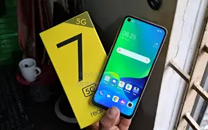 Realme 7 ফুল ডিসপ্লে ফোন (ব্যবহৃত)