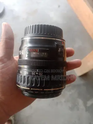 Canon Zoom Lens EF 28–105 mm