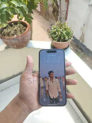 Apple iPhone 15 Pro akdom fresh (Used)
