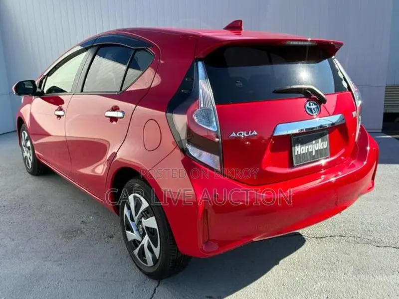 Toyota Aqua Hybrid S 2021