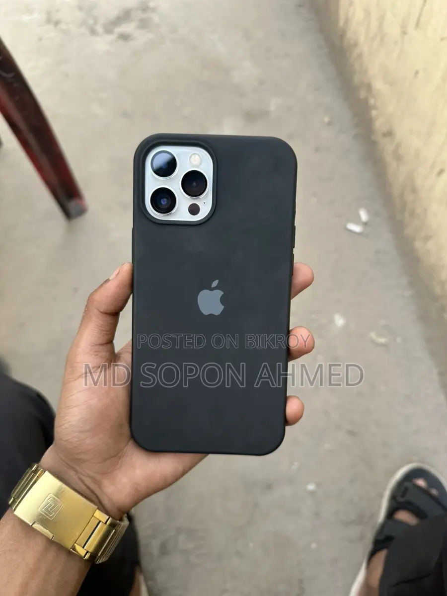 Apple iPhone 12 Pro Max . (Used)