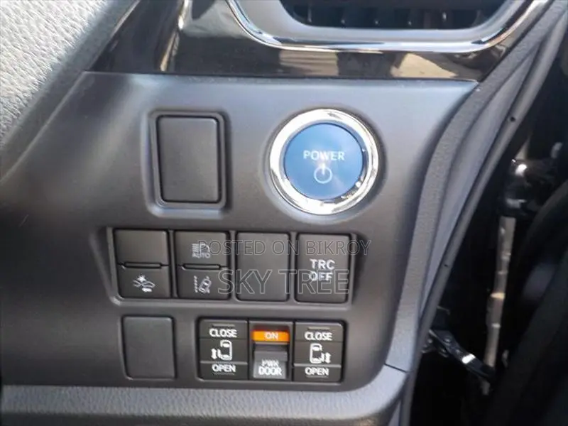 Toyota Esquire Gi Pack. 2020