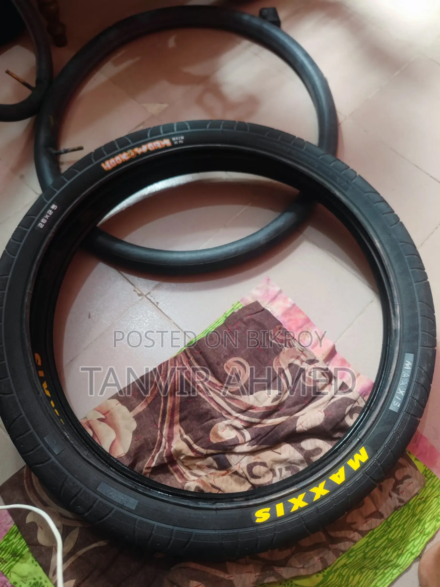 Maxxis Hookworm Tyre