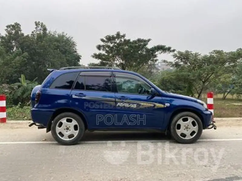 Toyota RAV4 With sunroof 2003