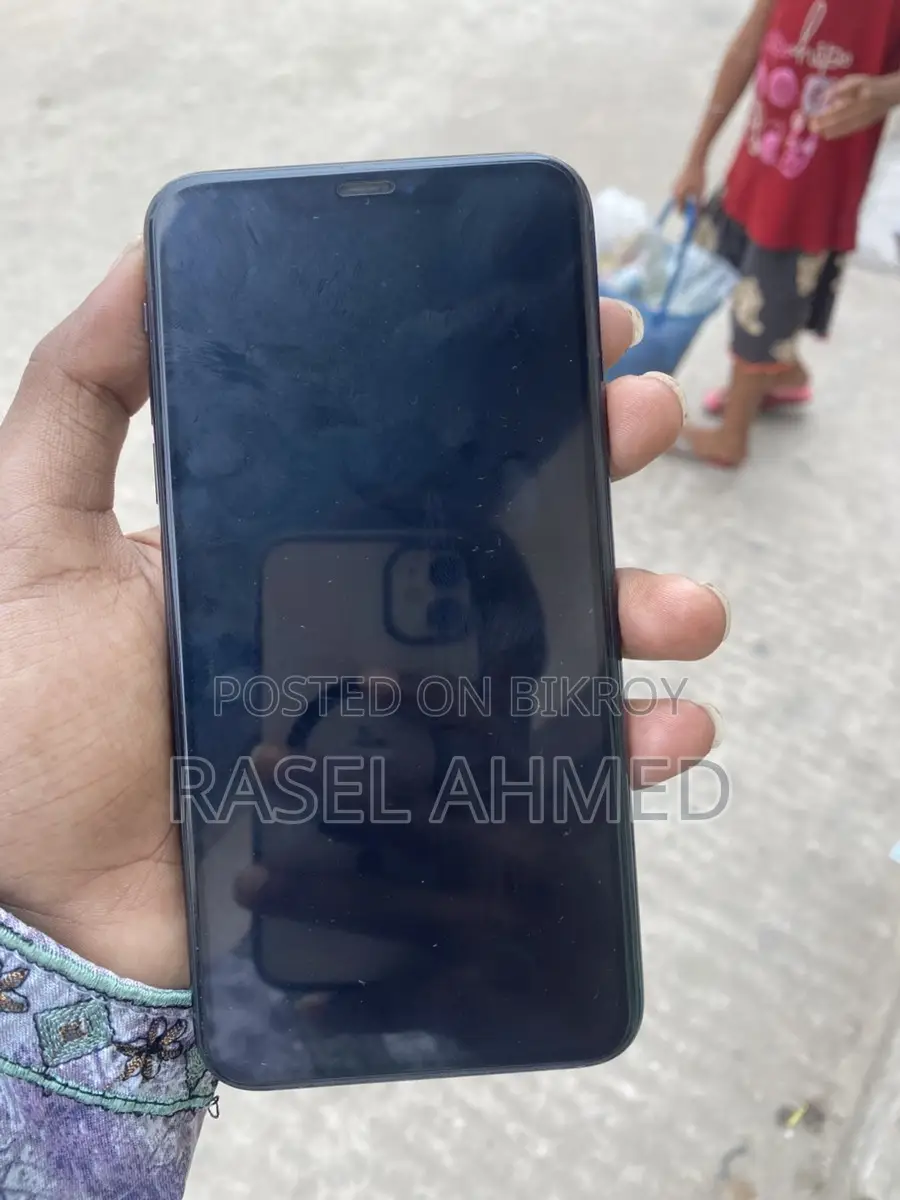 Apple iPhone 11 Pro Max (Used)