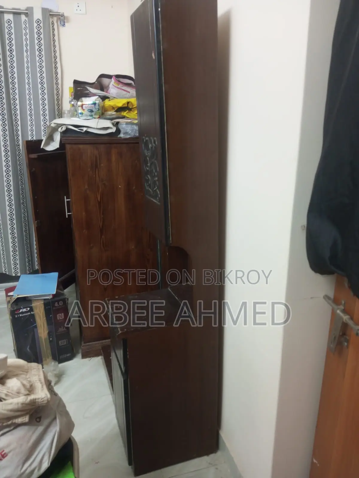 মালয়েশিয়ান কাট ড্রেসিং টেবিল