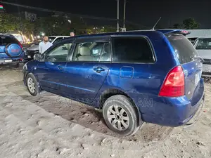 Toyota Fielder 2005