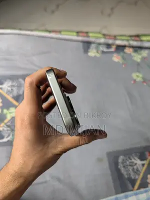 Apple iPhone 15 Pro (Used)