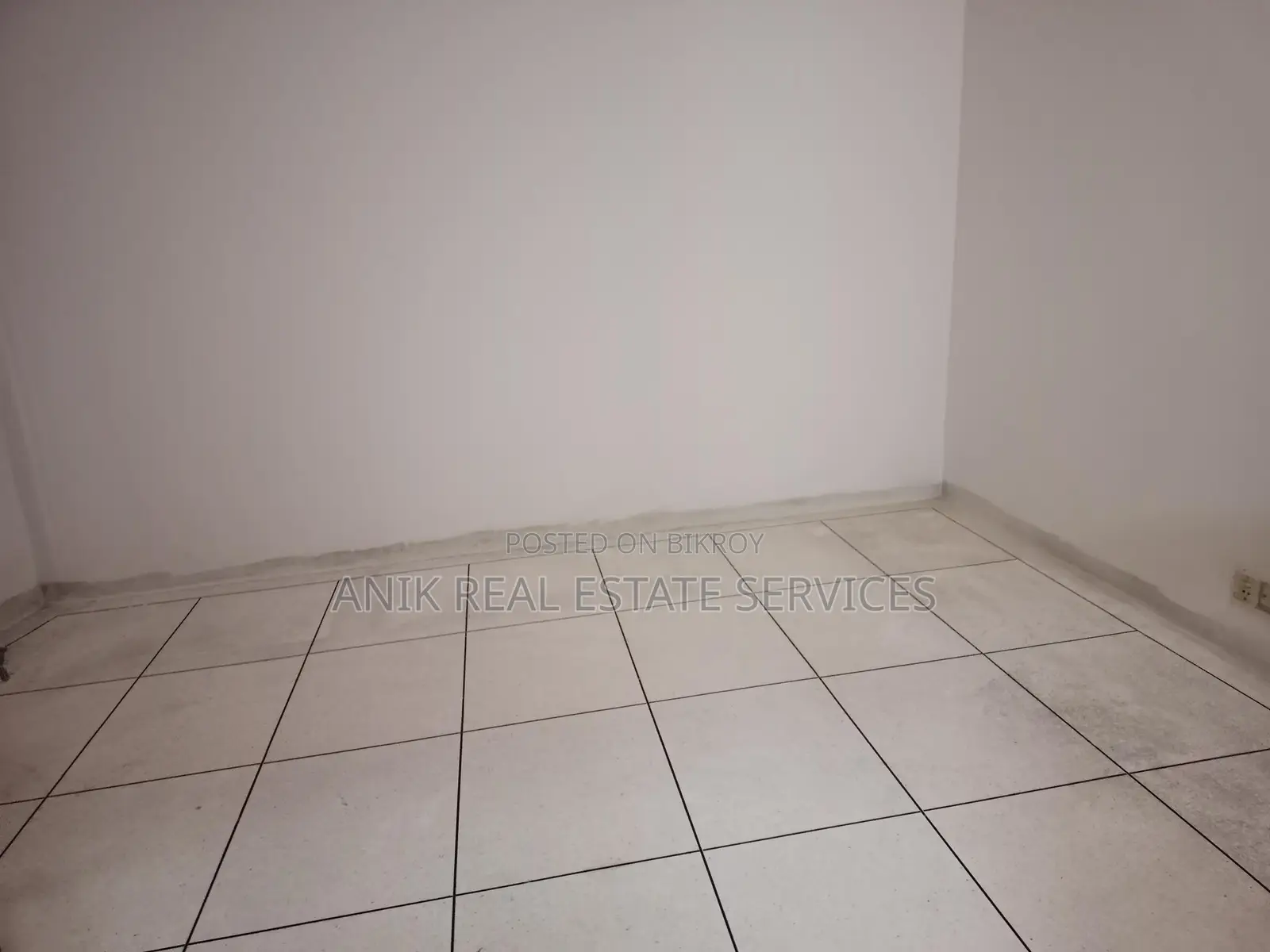 Wonderful 3 Bedroom Un Farnised Flat Rent In Gulshan 2