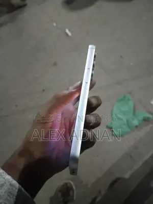 Samsung Galaxy S23 FE (Used)