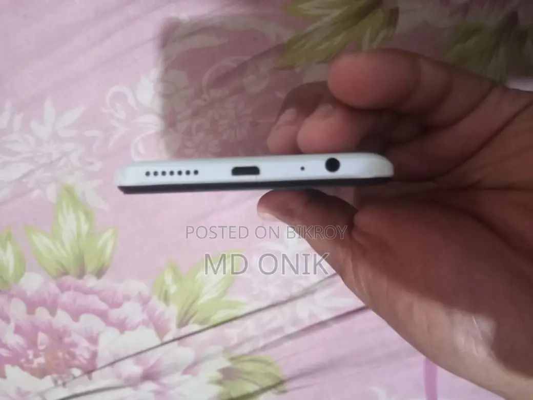 Realme 7i . (Used)