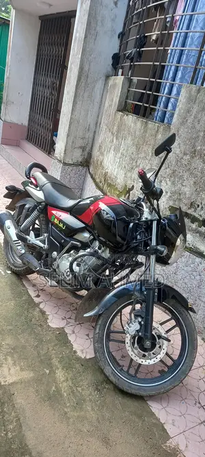 Bajaj V15 . 2017