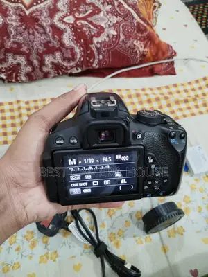 700d + 18-55mm STM lens, in excellent condition