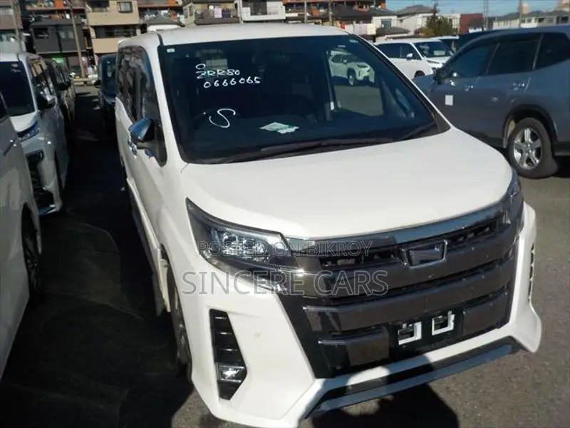Toyota Noah SI WXB NON-HYBRID 2021