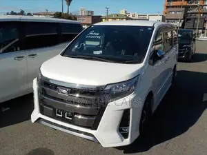 Toyota Noah SI WXB NON-HYBRID 2021