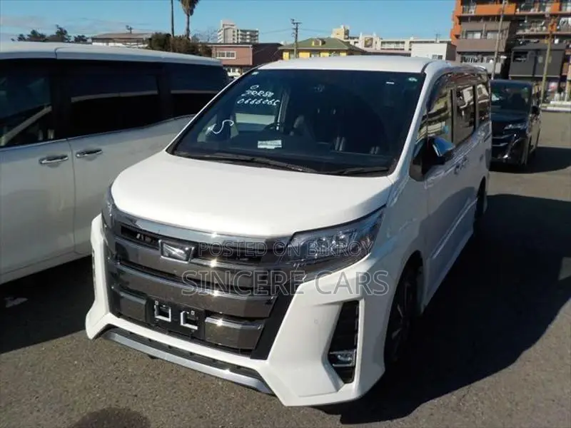 Toyota Noah SI WXB NON-HYBRID 2021