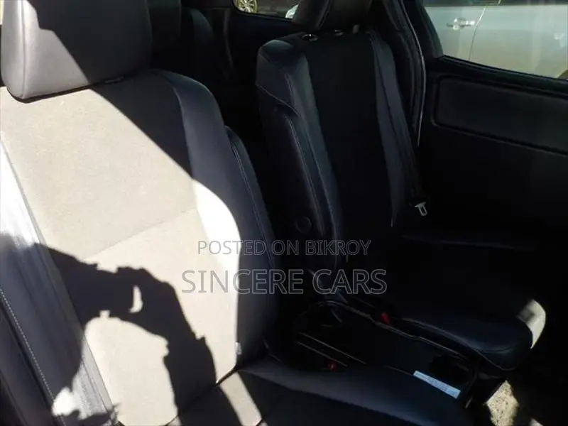 Toyota Noah SI WXB NON-HYBRID 2021