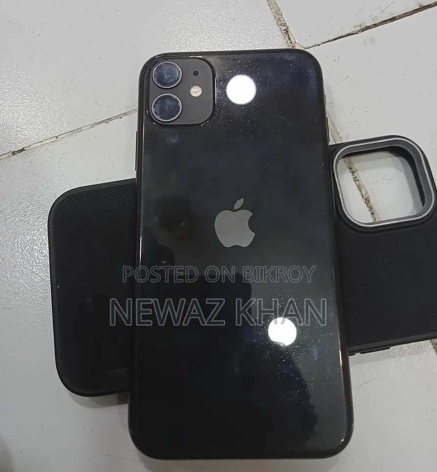 Apple iPhone 11 (64gb) (Used)