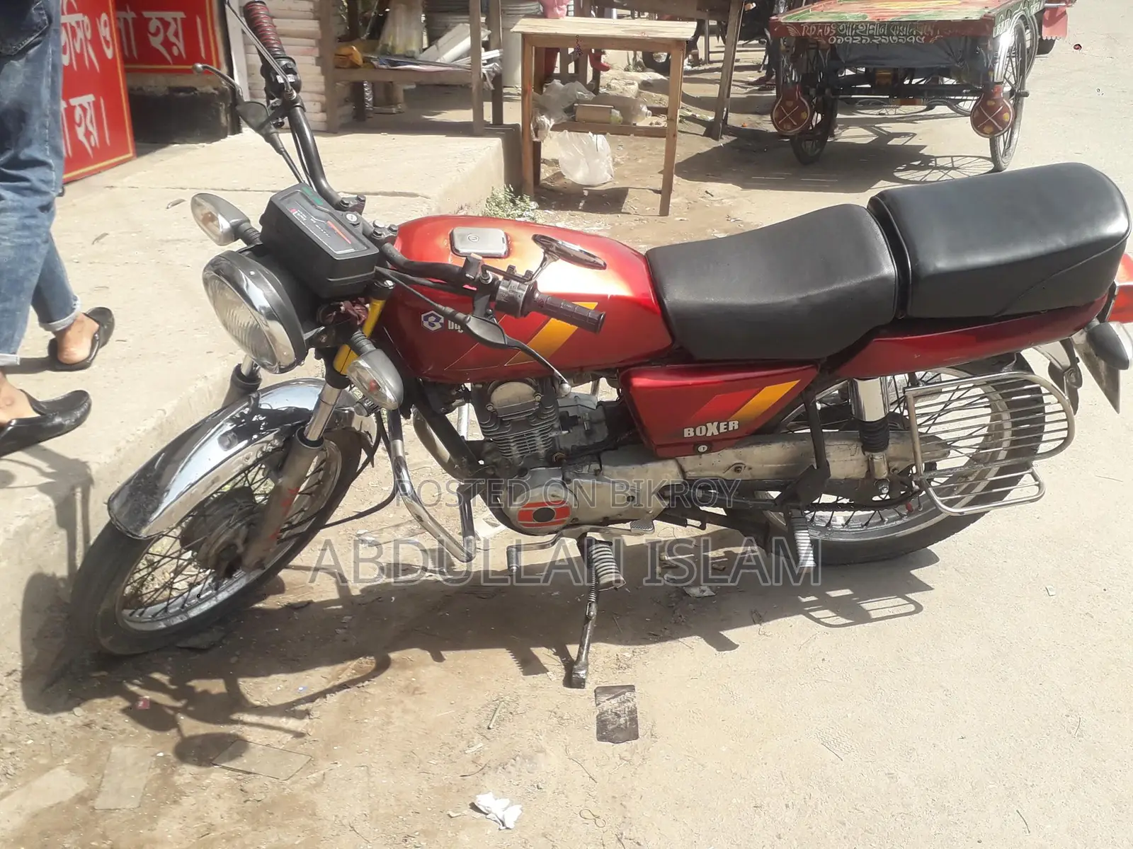 Bajaj Boxer . 2004