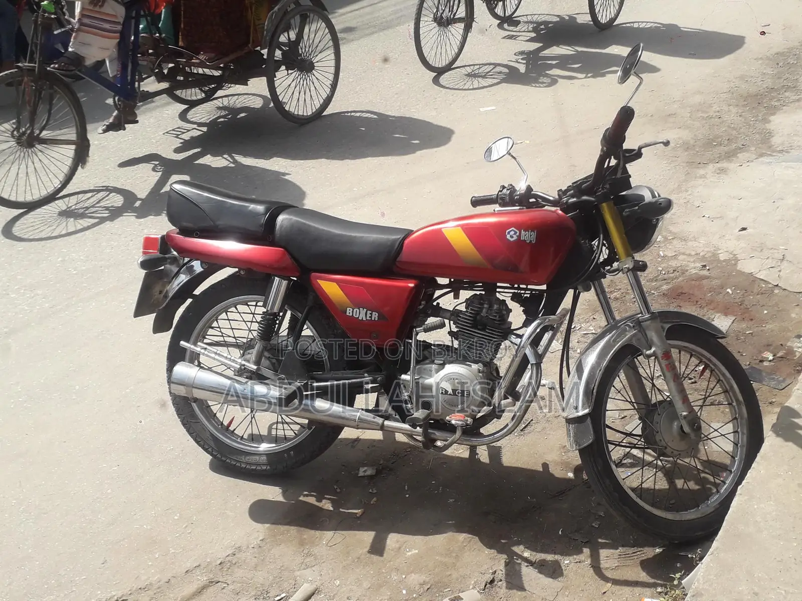 Bajaj Boxer . 2004