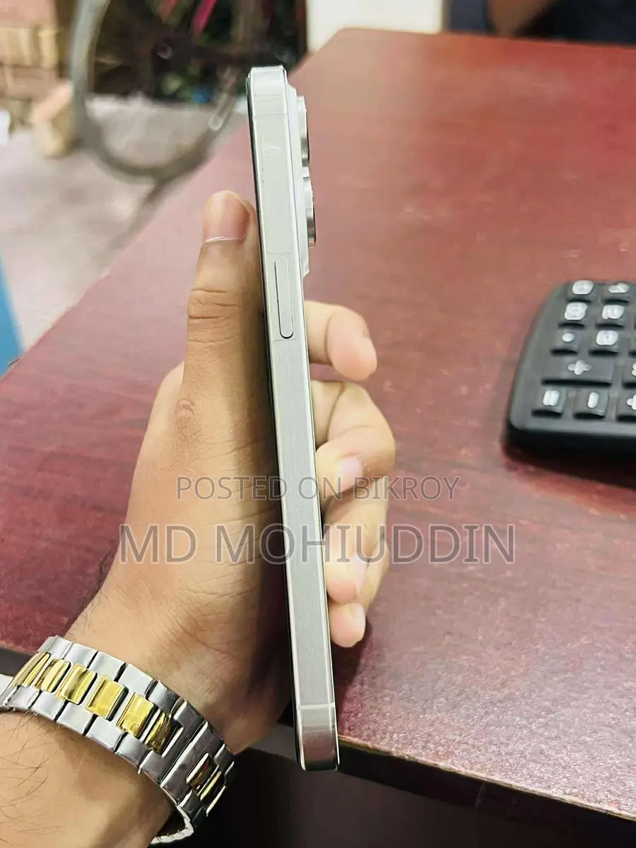 Apple iPhone 15 pro max (Used)