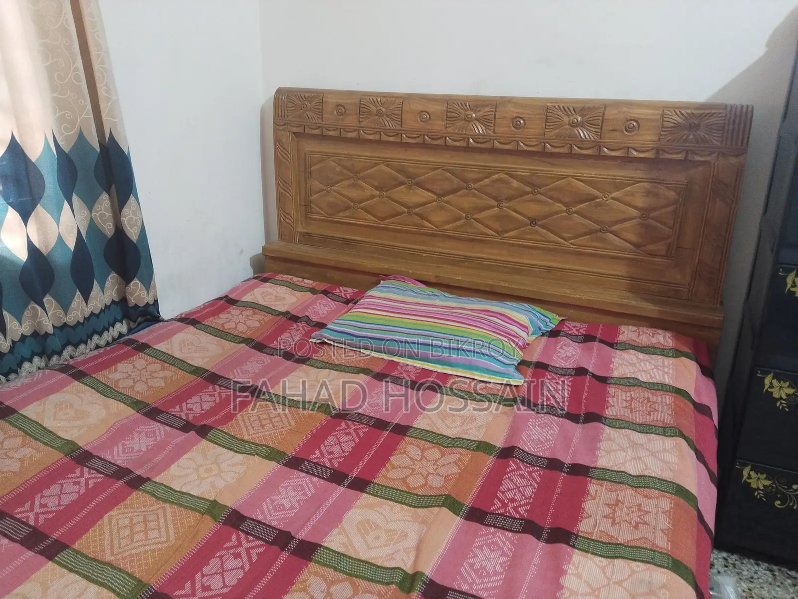 Segun Wood Bed