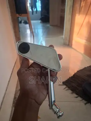 R15 Looking Glass