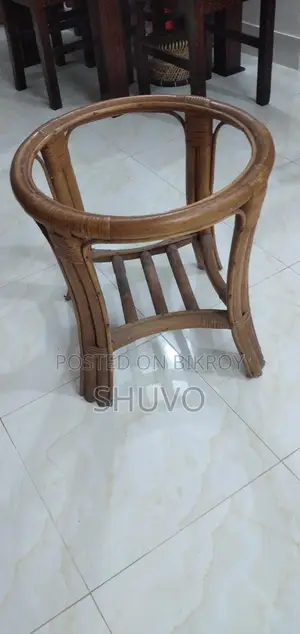 টি টেবিল