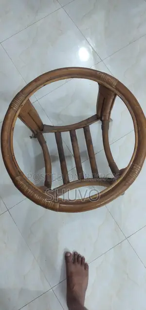 টি টেবিল