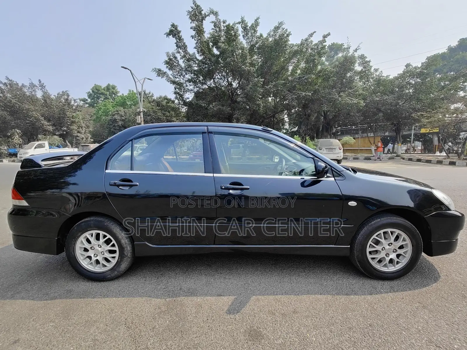 Mitsubishi Lancer Ex 2011
