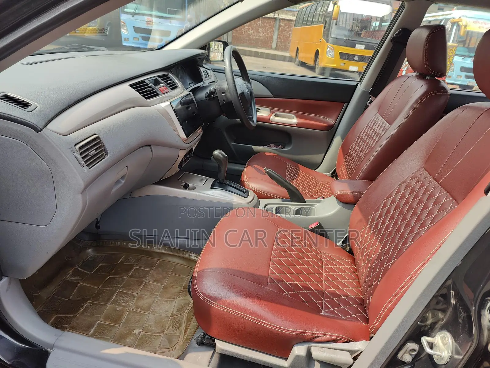 Mitsubishi Lancer Ex 2011