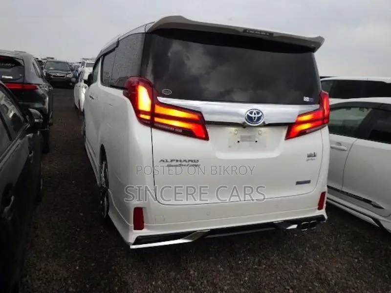Toyota Alphard EXECUTIVE LOUNGE HYB 2021