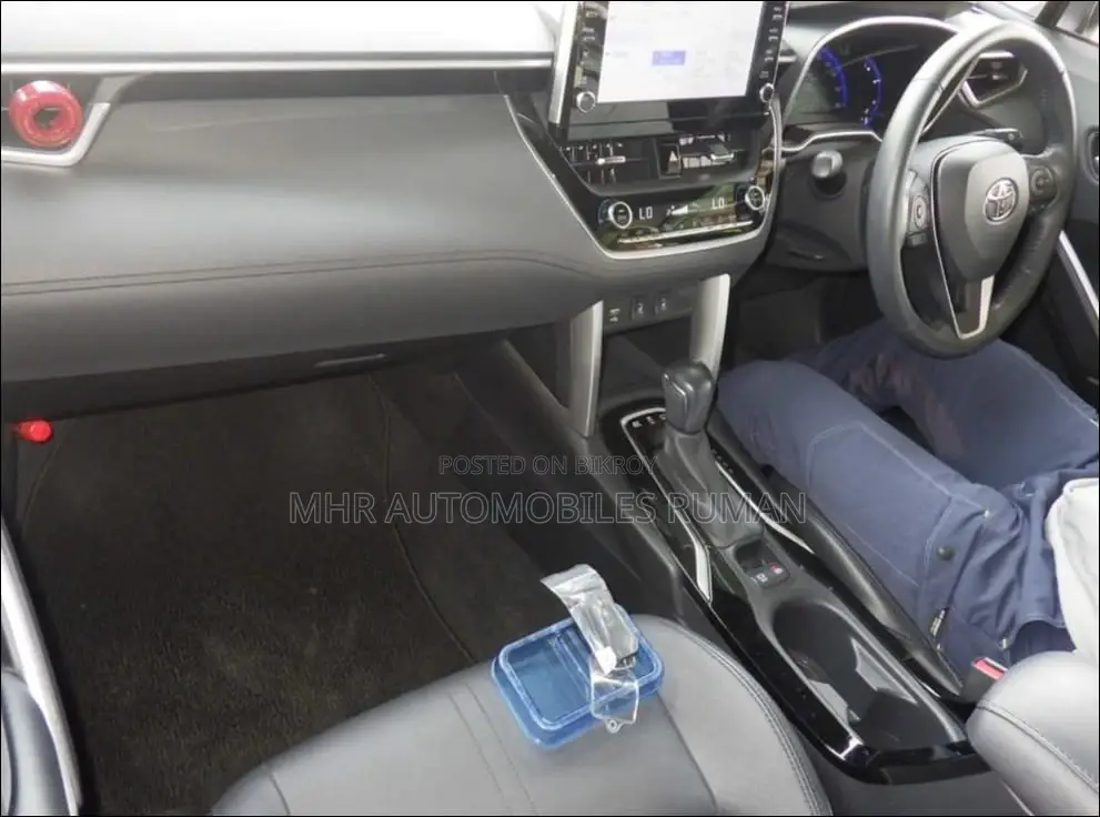 Toyota Corolla Cross Z LEATHER, Glass Roof 2022