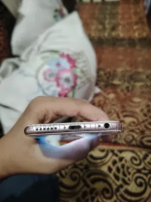 Apple iPhone 6S ; (ব্যবহৃত)