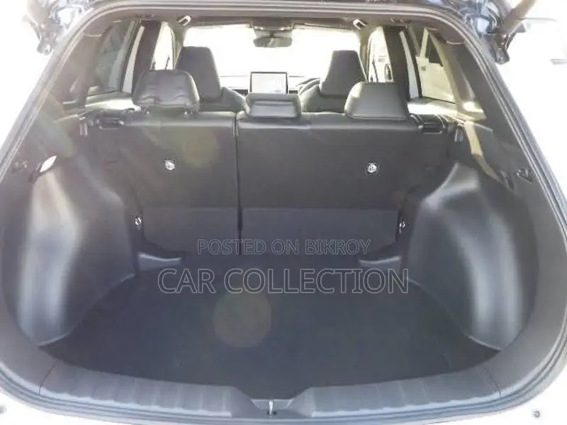 Toyota Corolla Cross Z Leather HV Pearl 2024