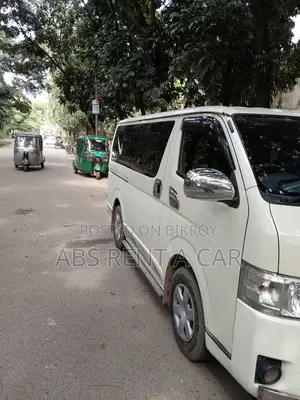 Hiace Rent