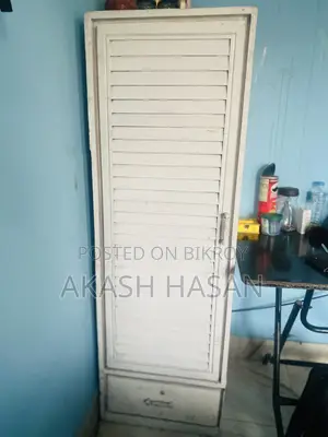 সিঙ্গেল ওয়ারড্রোব