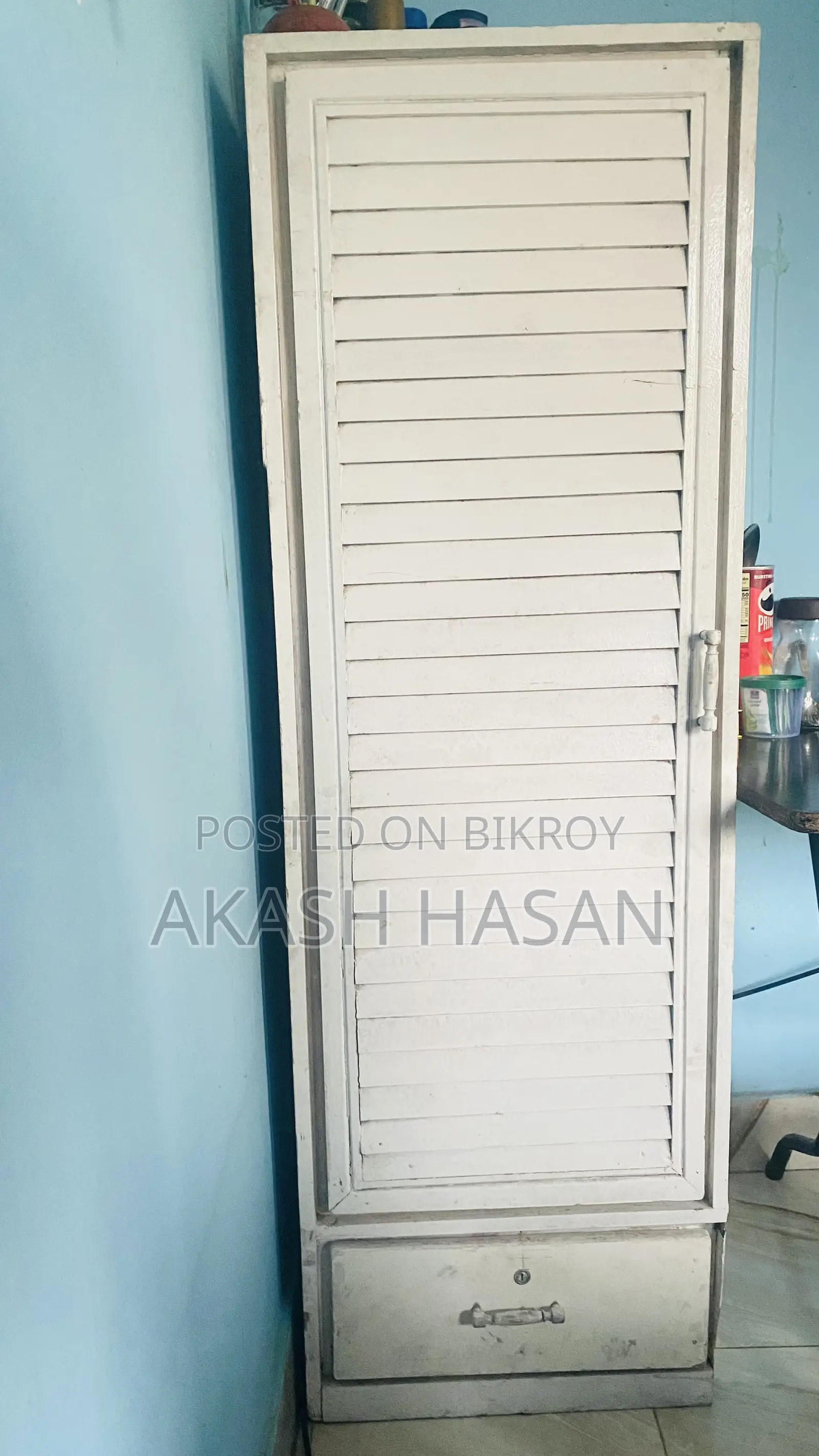 সিঙ্গেল ওয়ারড্রোব