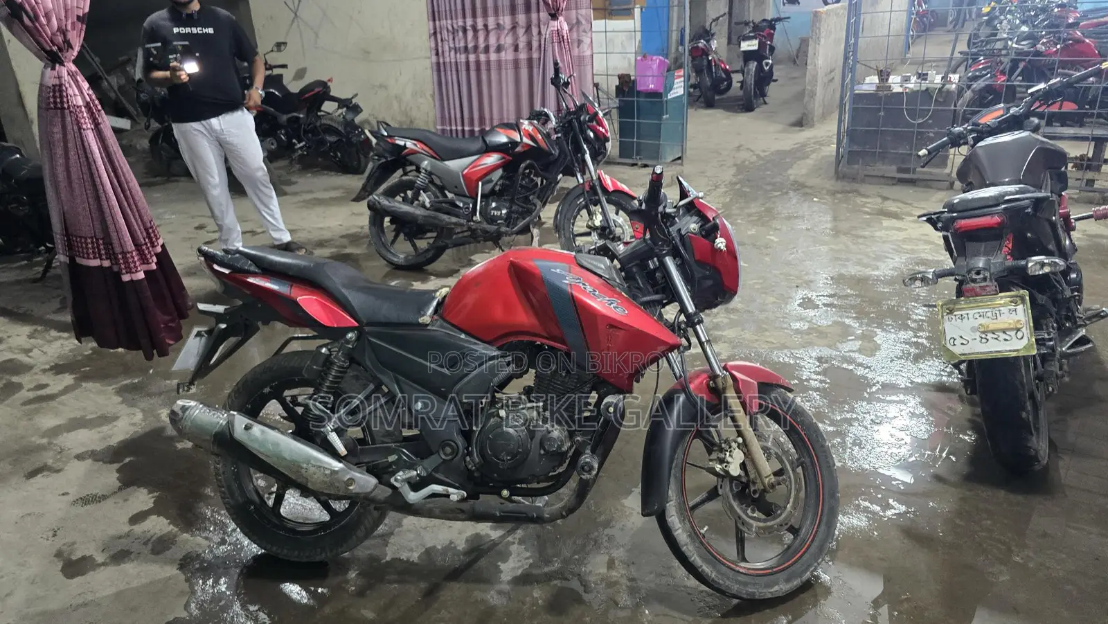 TVS Apache RTR Super Fresh 2015