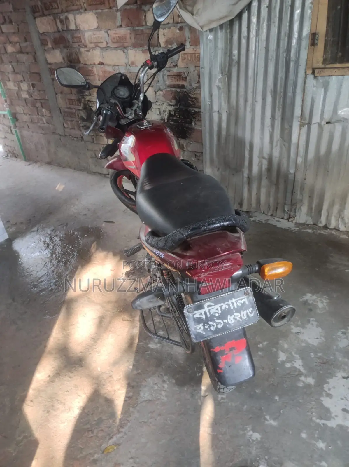 Bajaj Platina 100 . 2011