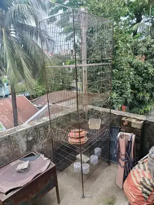 পাখি অথবা মুরগির খাঁচা