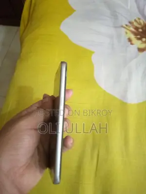 স্যামসাং গ্যালাক্সি এস৭ অ্যাক্টিভ (ব্যবহৃত)