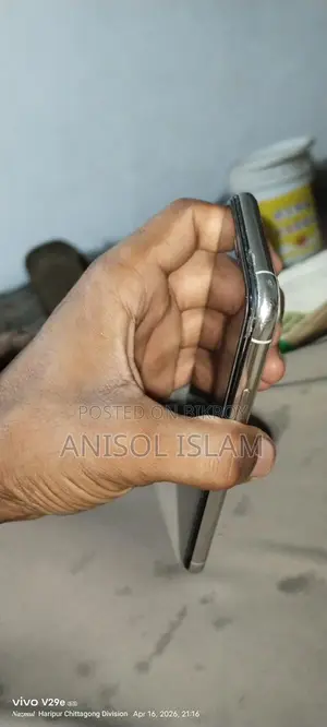 Apple iPhone XS (Used)