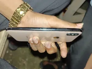 Apple iPhone XS (Used)