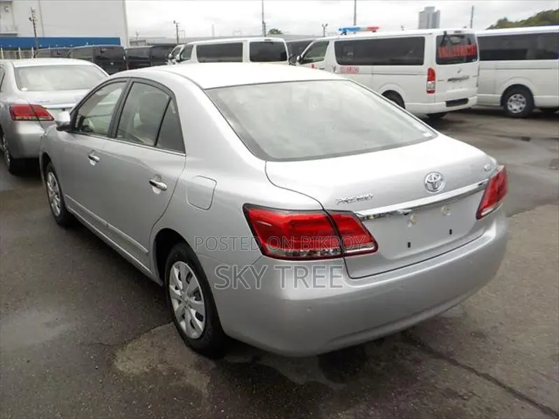 Toyota Premio F-L Pack.. 2020